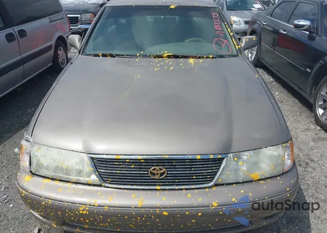 1998 Toyota Avalon Xl z USA, uszkodzony, nr VIN 4T1BF18B9WU215943